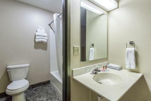 Hotel Econo Lodge - Valley City