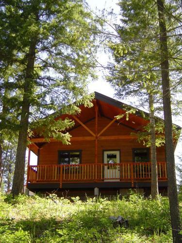 Historic Tamarack Lodge And Cabins