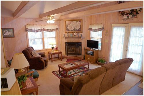 Pine Mountain Club Chalets