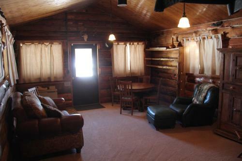 Sugar Loaf Lodge & Cabins