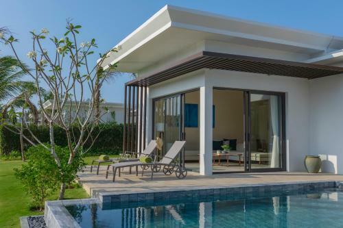 Hotel Melia Ho Tram Beach Resort