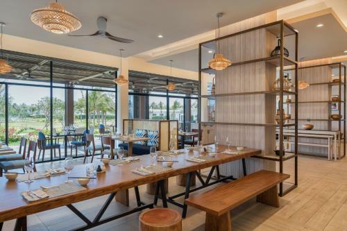 Hotel Melia Ho Tram Beach Resort