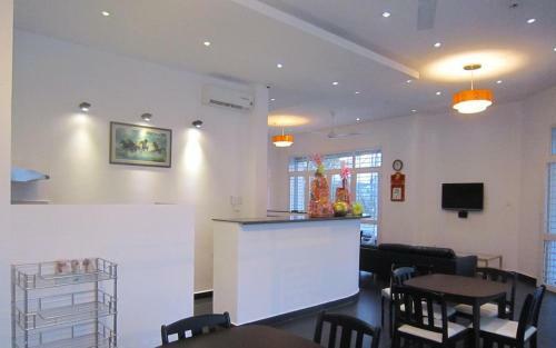 Hoa Khai Apartment & Hotel