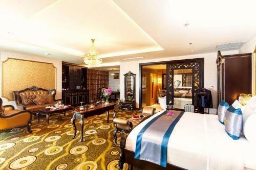 The Mira Hotel