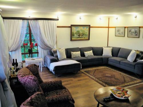 Hostal Rose & Ivy Guesthouse
