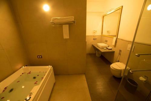 Hotel Heritage Resort Hampi
