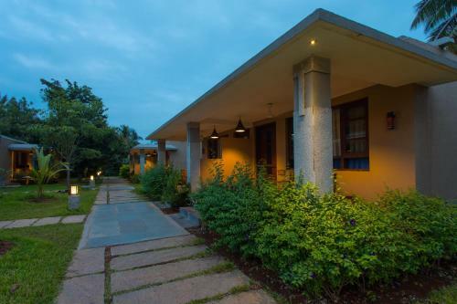Hotel Heritage Resort Hampi