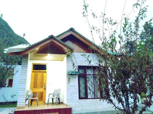 Hotel Silver Streak Cottage - 2 Bedroom