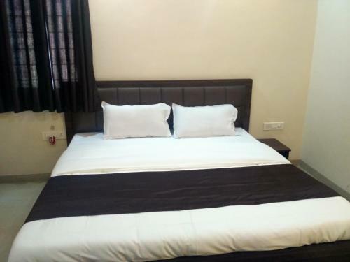 Easystayy Service Apartment