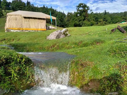 Hotel Chopta Meadows Camps