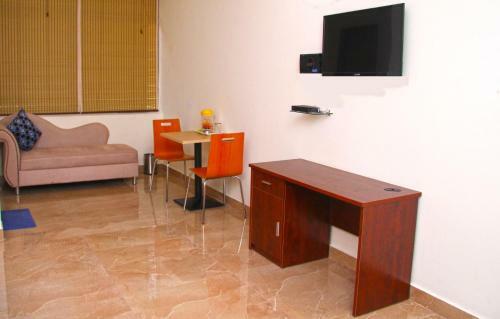 Hotel Kateel International