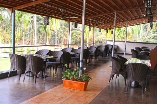 Hotel Kateel International