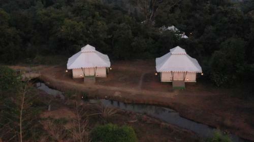 Hotel Karhandla Farm And Resort
