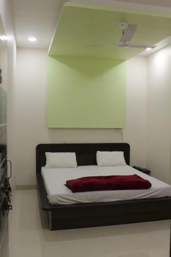 Hotel Radhika Inn