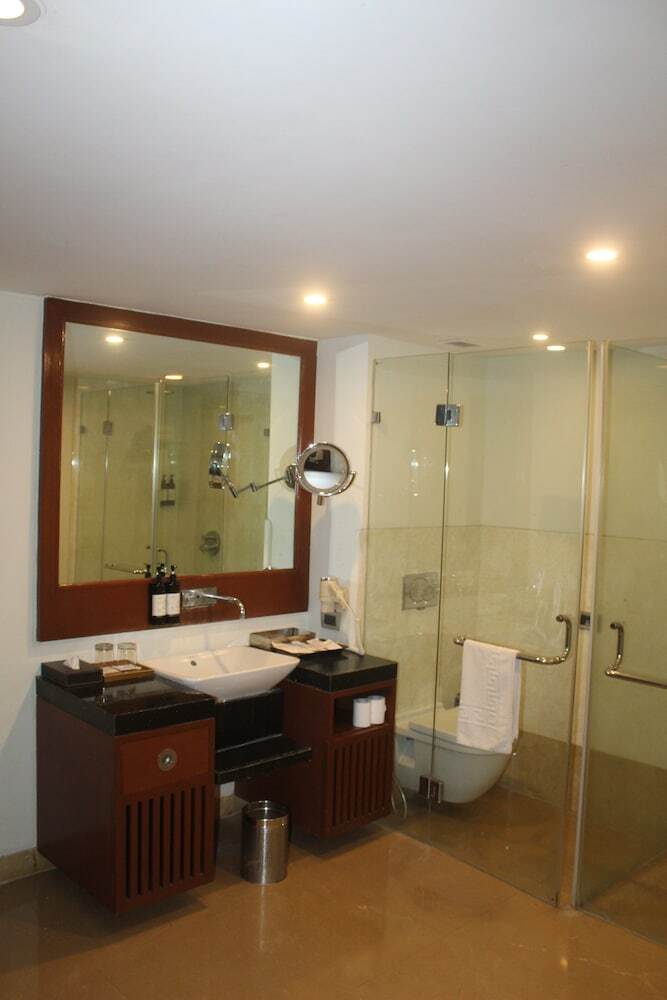 Hotel Royal Orchid Central Kireeti