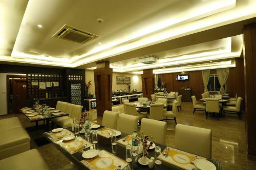 Hotel The Sai Leela