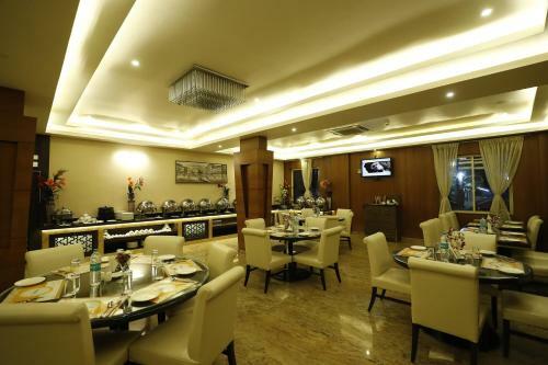 Hotel The Sai Leela