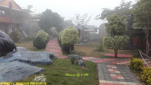 Hotel Misty Woods Resort
