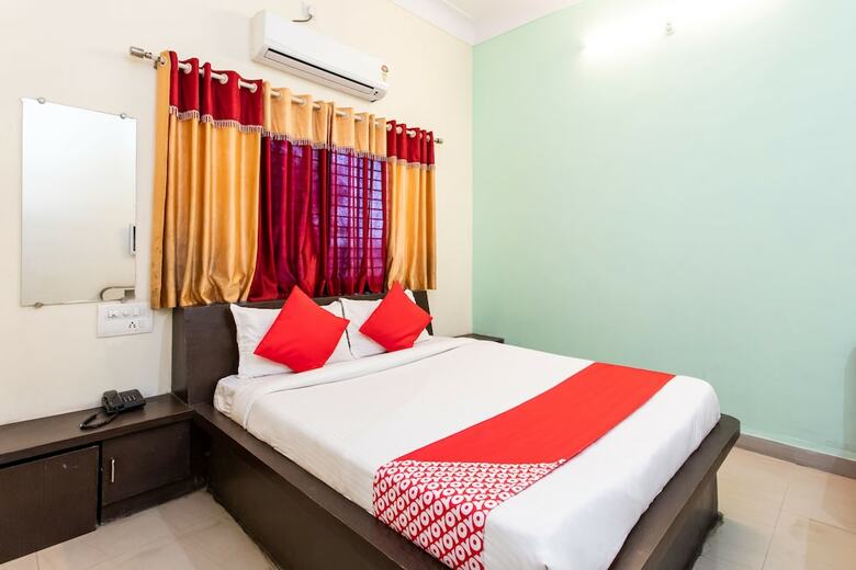 Oyo 23361 Hotel Kanakshree