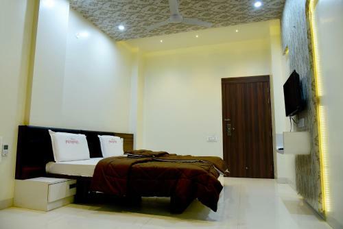 Hotel Pushpak