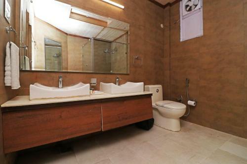 Hotel Lall Ji Tourist Resort