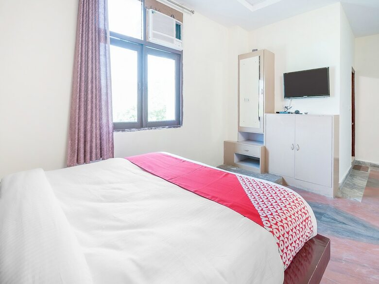 Hotel Oyo 15516 J S Garden