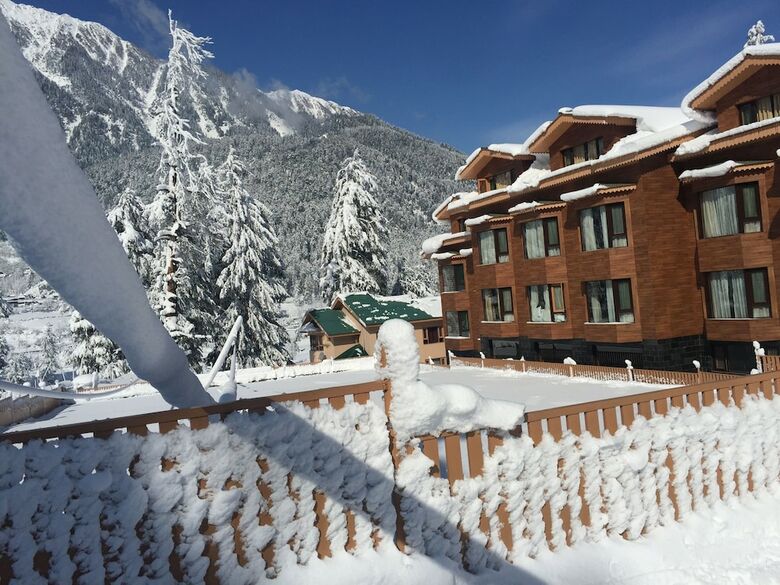 Hotel Royal Hillton Pahalgam