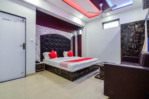 Hotel Oyo 22225 Baba Ramdev