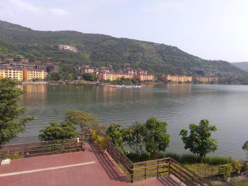 Vishal Sarovar Lake View