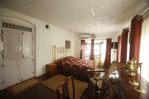 Teak Grove Country House