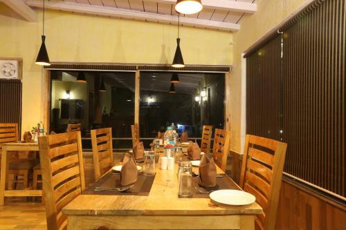 Hotel The Moksh Eco Inn