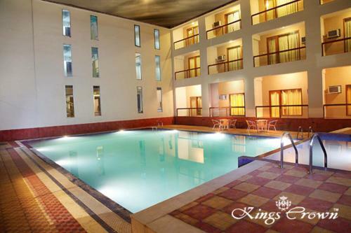 Hotel Kings Crown Beach Resort