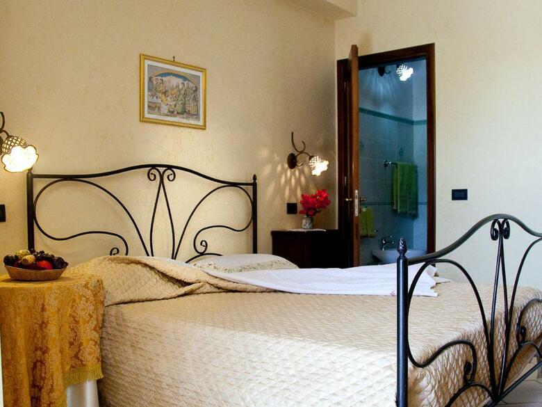 Spacious Holiday Home In Sicily With Pool