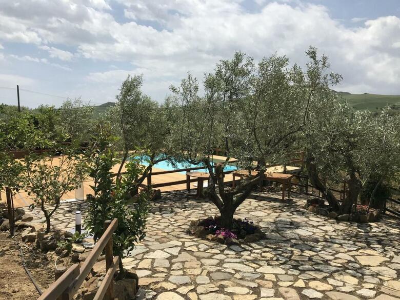 Spacious Holiday Home In Sicily With Pool