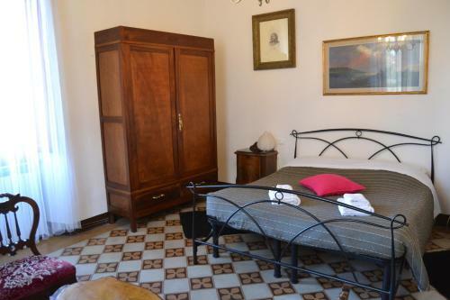 Hostal Time Out