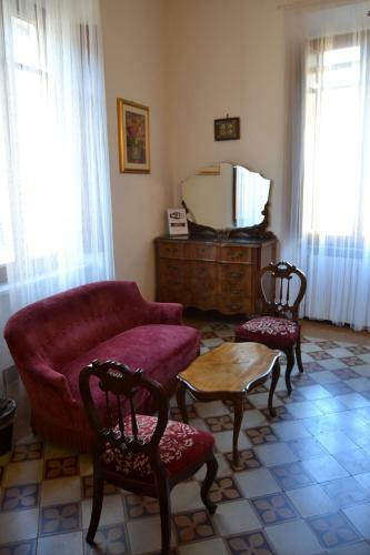 Hostal Time Out