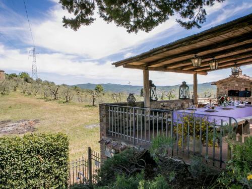 Montebenichi Villa Sleeps 8 Pool Wifi