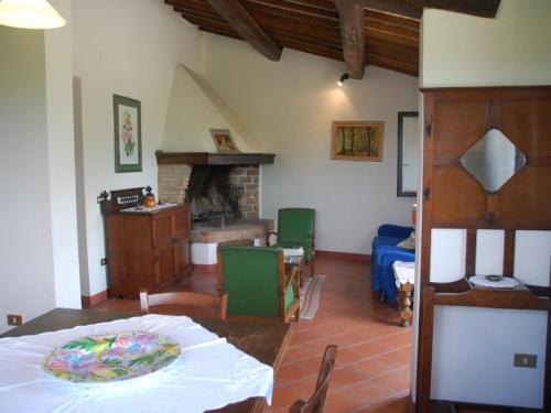 Stabbiano Villa Sleeps 14 Pool Wifi