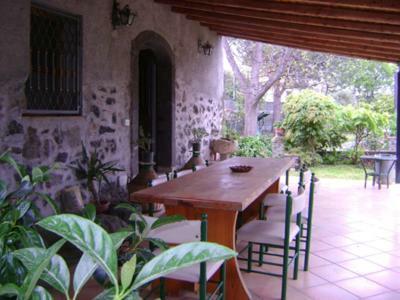 Studio Apartment With Garden And Free Parking