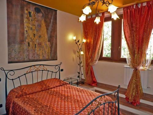 Pontepetri Villa Sleeps 16 Pool Wifi