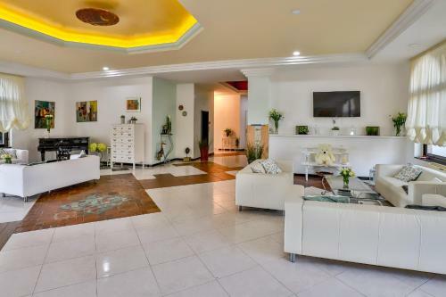 Hotel Delfa