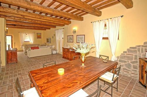 Stazione Ponte Rio Villa Sleeps 10 Pool Wifi