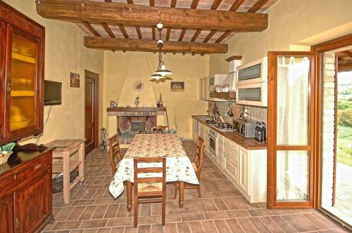 Stazione Ponte Rio Villa Sleeps 10 Pool Wifi