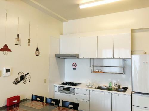 Aparthotel Base Side House