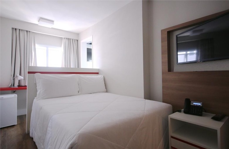 Ez Aclima��o Hotel