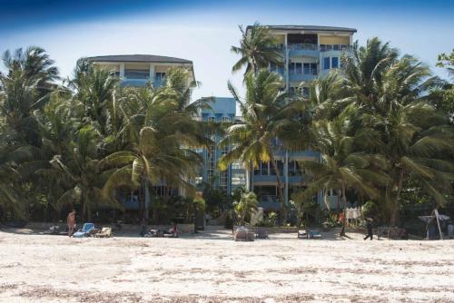 Modern Beach Front Studio Apartment - B44