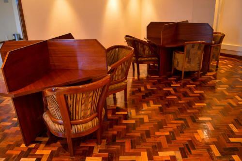 Anthena Hotel