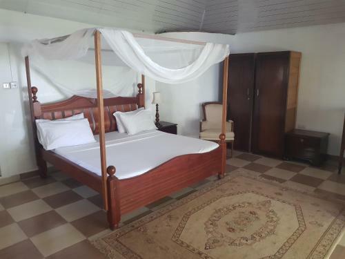 Kivulini Diani Beach Front Villa's & Cottages