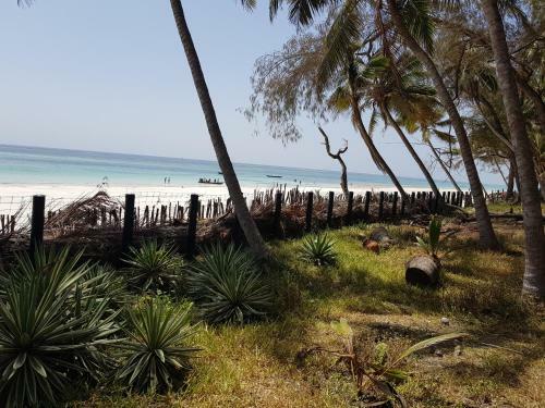Kivulini Diani Beach Front Villa's & Cottages