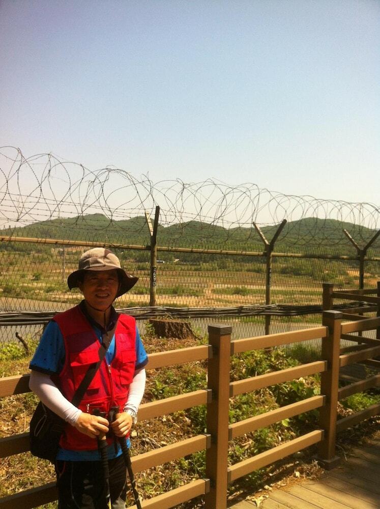 Hostal The Guesthouse Dmz Stay